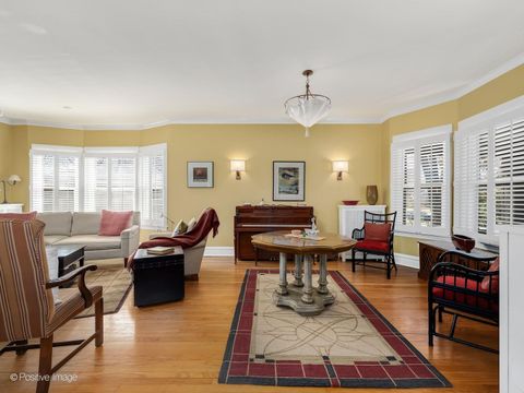 Tiny photo for 632 N Ridgeland Avenue, Oak Park, IL 60302 (MLS # 12593421)
