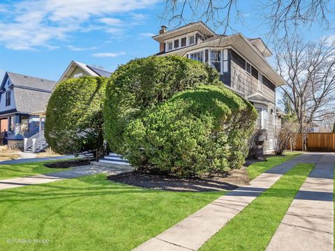 Tiny photo for 632 N Ridgeland Avenue, Oak Park, IL 60302 (MLS # 12593421)