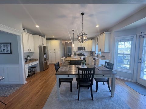 Tiny photo for N552 W Weaver Circle, Geneva, IL 60134 (MLS # 12618923)