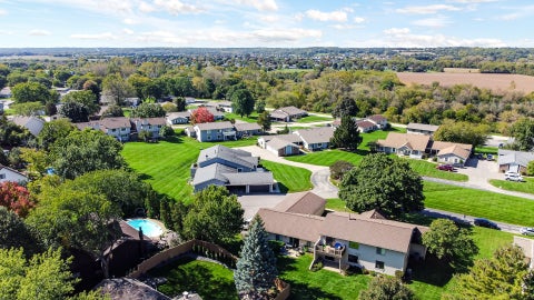 Tiny photo for 602 Devonshire Court #D, McHenry, IL 60050 (MLS # 12778773)