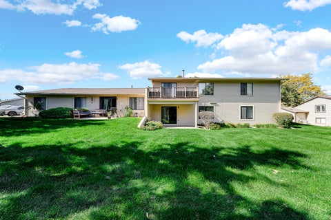Tiny photo for 602 Devonshire Court #D, McHenry, IL 60050 (MLS # 12778773)