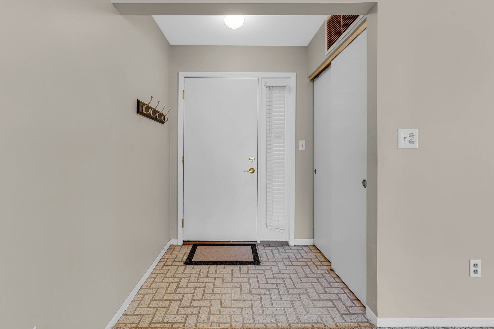 602 Devonshire Court D