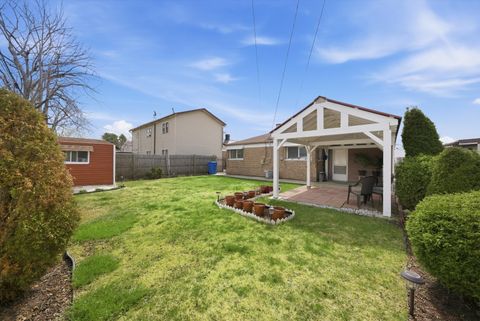 Tiny photo for 4540 W 84th Place, Chicago, IL 60652 (MLS # 12627097)