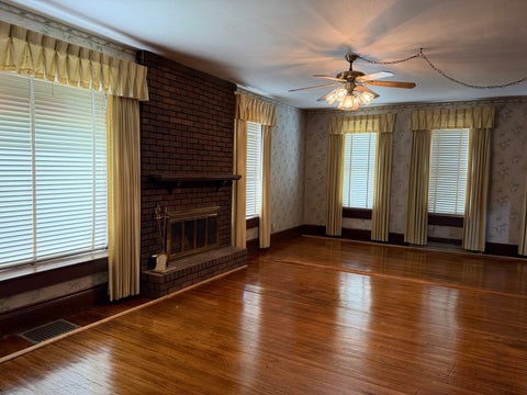 Tiny photo for 203 E Market Street, Farmer City, IL 61842 (MLS # 12753803)