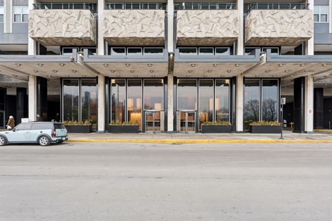 Tiny photo for 400 E RANDOLPH Street #3002, Chicago, IL 60601 (MLS # 12572225)