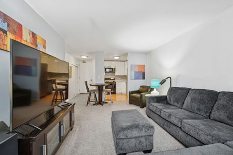 Tiny photo for 400 E RANDOLPH Street #3002, Chicago, IL 60601 (MLS # 12572225)