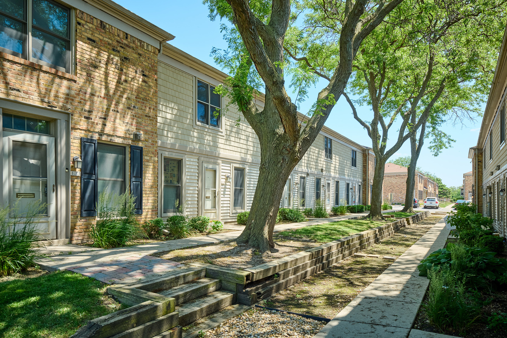 1832 BRISTOL WALK Lane 0