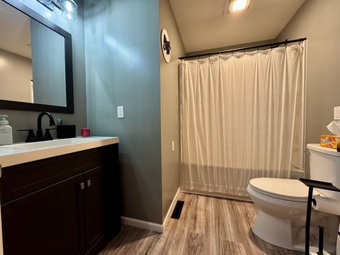 Tiny photo for 212 Mitchell Street, Benton, IL 62812 (MLS # 12623313)