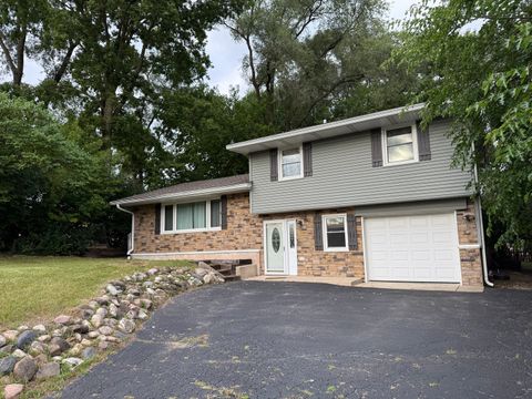 Tiny photo for 26307 W Grass Lake Road, Antioch, IL 60002 (MLS # 12450785)