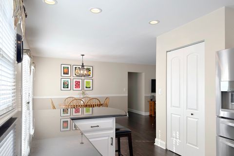 Tiny photo for 1819 W Thornwood Lane, Mount Prospect, IL 60056 (MLS # 12550101)