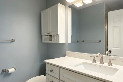 Tiny photo for 1819 W Thornwood Lane, Mount Prospect, IL 60056 (MLS # 12550101)