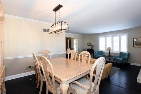 Tiny photo for 1819 W Thornwood Lane, Mount Prospect, IL 60056 (MLS # 12550101)