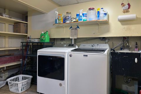 Tiny photo for 1819 W Thornwood Lane, Mount Prospect, IL 60056 (MLS # 12550101)