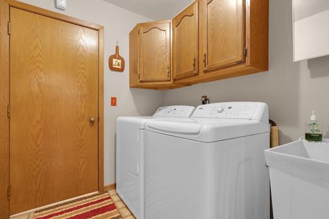 Tiny photo for 121 S Raddant Road, Batavia, IL 60510 (MLS # 12552057)