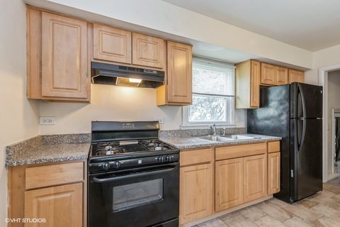 Tiny photo for 17948 Wentworth Avenue, Lansing, IL 60438 (MLS # 12610677)