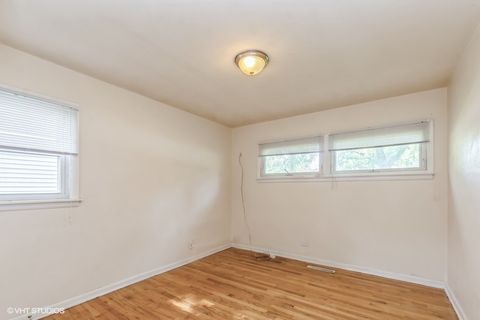 Tiny photo for 17948 Wentworth Avenue, Lansing, IL 60438 (MLS # 12610677)