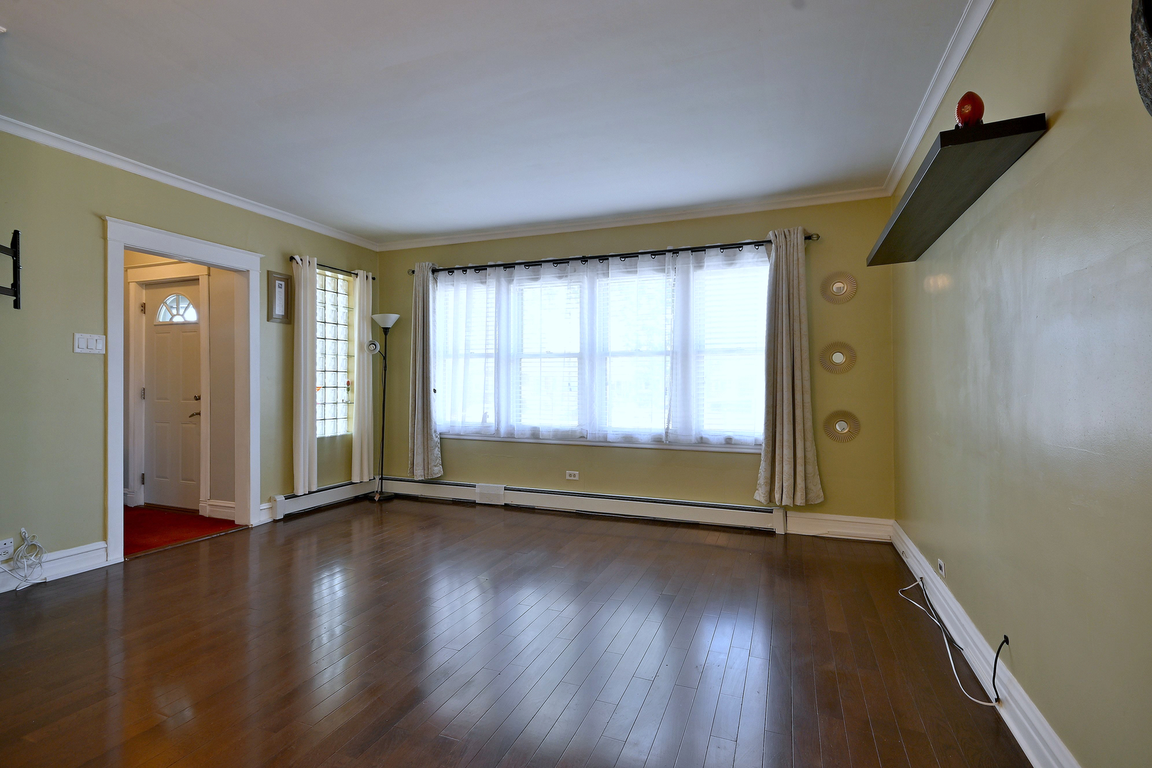 2827 N 77th Court