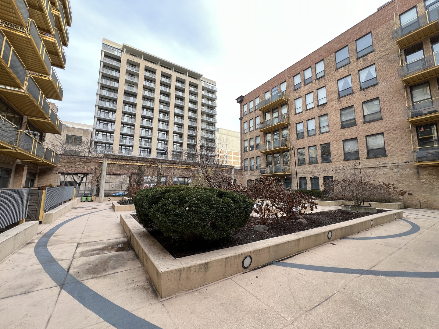 1910 S Indiana Avenue 518