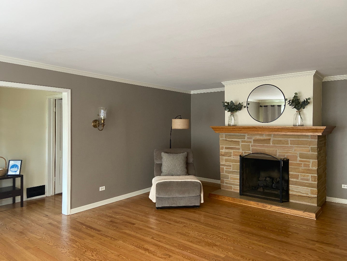 17W163 Oak Lane