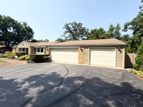 Tiny photo for 17W163 Oak Lane, Bensenville, IL 60106 (MLS # 12730955)