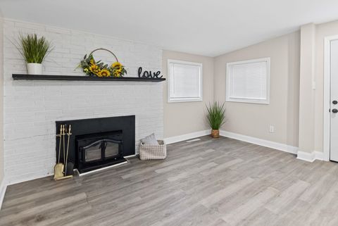 Tiny photo for 101 Marilyn Avenue, Centralia, IL 62801 (MLS # 100000343)