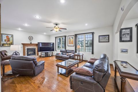 Tiny photo for 9746 Merrimac Avenue, Oak Lawn, IL 60453 (MLS # 12620606)