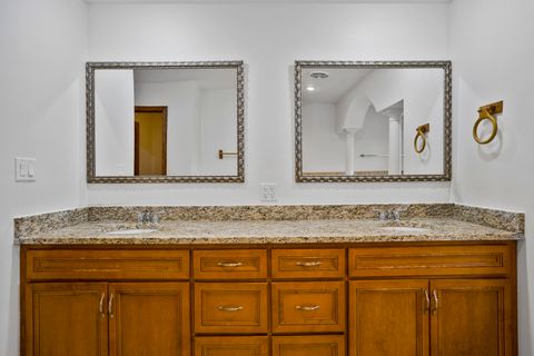 Tiny photo for 9746 Merrimac Avenue, Oak Lawn, IL 60453 (MLS # 12620606)