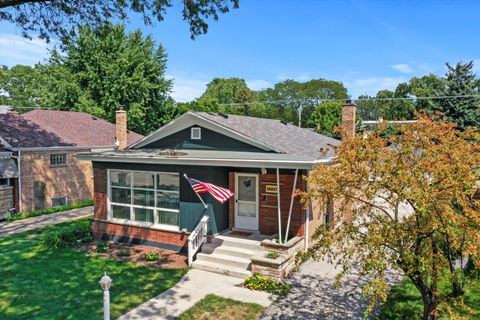 A home in Evergreen Park