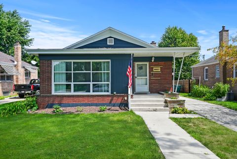 A home in Evergreen Park