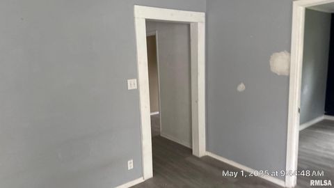 Tiny photo for 818 9TH Avenue, Silvis, IL 61282 (MLS # QC4266593)