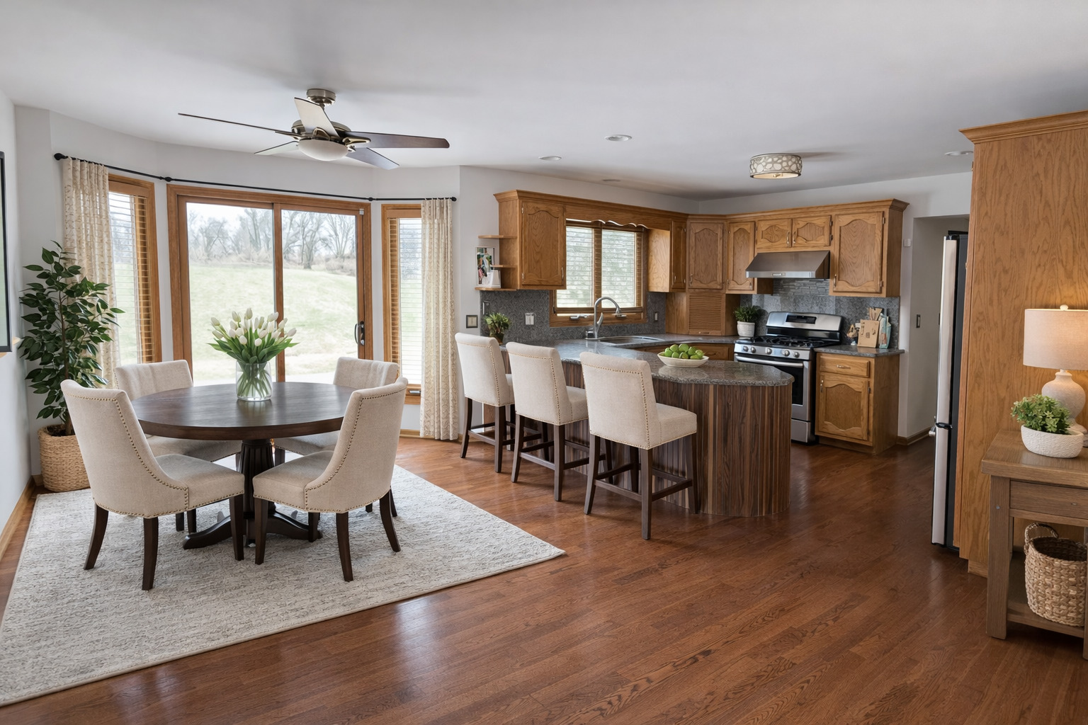 15022 S Woodcrest Avenue