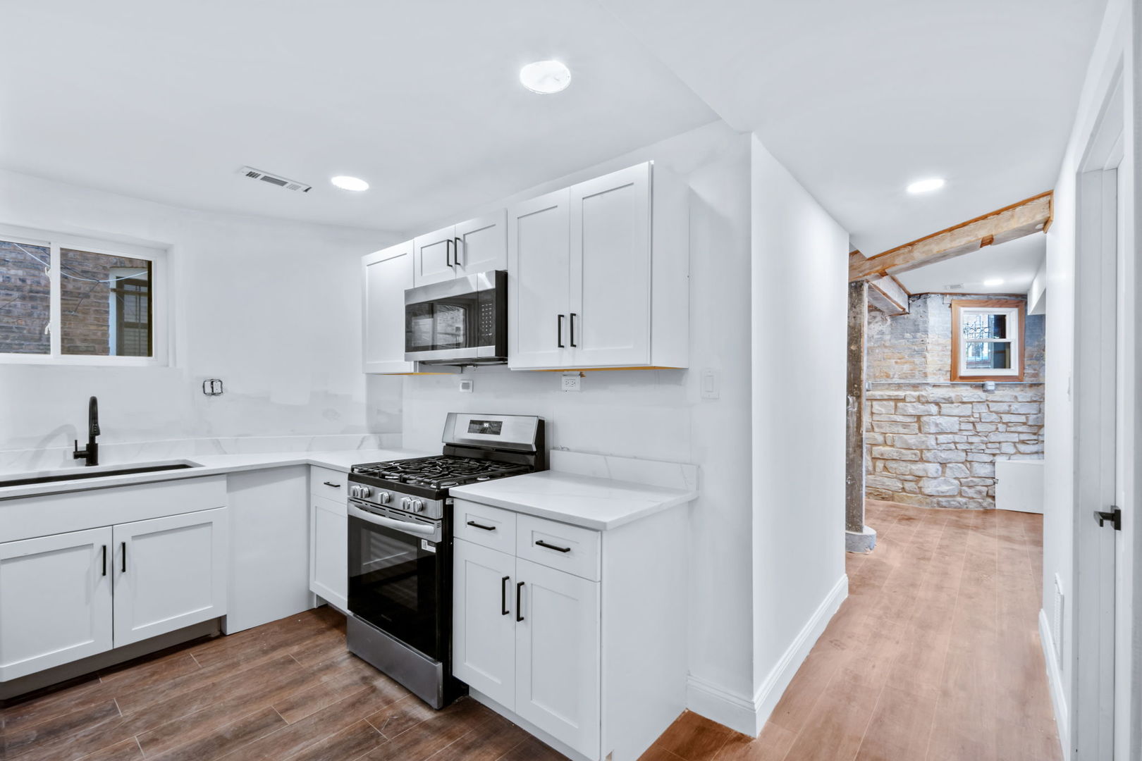 2624 N Albany Avenue G