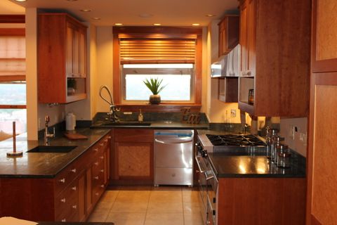 Tiny photo for 5000 S East End Avenue #24A, Chicago, IL 60615 (MLS # 12464413)