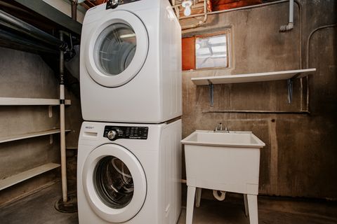 Tiny photo for 311 S Vine Avenue #E, Park Ridge, IL 60068 (MLS # 12544001)