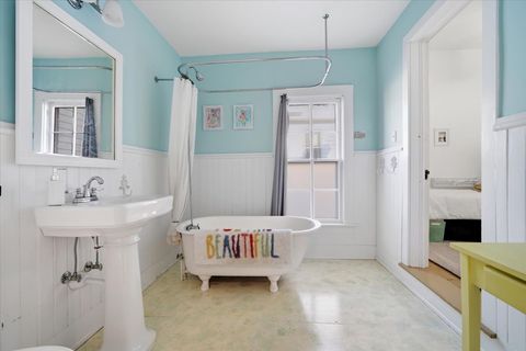 Tiny photo for 510 E Grove Street, Bloomington, IL 61701 (MLS # 12609474)