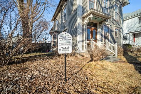 Tiny photo for 510 E Grove Street, Bloomington, IL 61701 (MLS # 12609474)