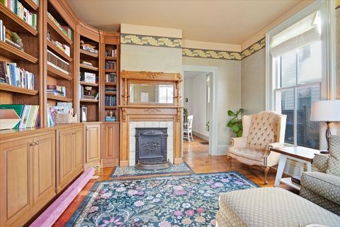 Tiny photo for 510 E Grove Street, Bloomington, IL 61701 (MLS # 12609474)