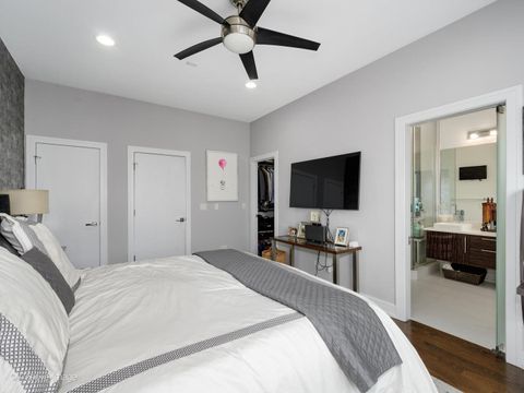 Tiny photo for 1446 W Cortez Avenue #4W, Chicago, IL 60642 (MLS # 12609435)