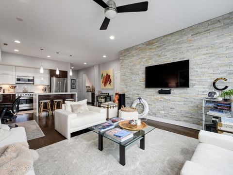 Tiny photo for 1446 W Cortez Avenue #4W, Chicago, IL 60642 (MLS # 12609435)