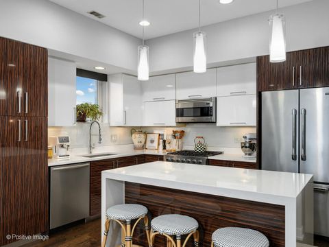 Tiny photo for 1446 W Cortez Avenue #4W, Chicago, IL 60642 (MLS # 12609435)