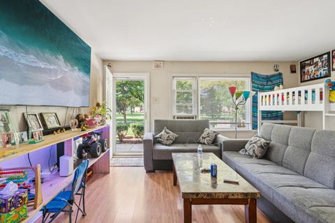 Tiny photo for 1119 E Algonquin Road #7, Arlington Heights, IL 60005 (MLS # 12497703)