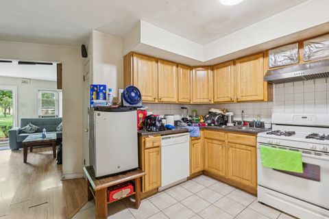 Tiny photo for 1119 E Algonquin Road #7, Arlington Heights, IL 60005 (MLS # 12497703)
