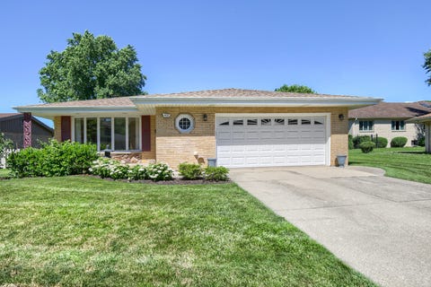 Photo of 2630 Somerset Drive, Westchester, IL 60154 (MLS # 12631539)