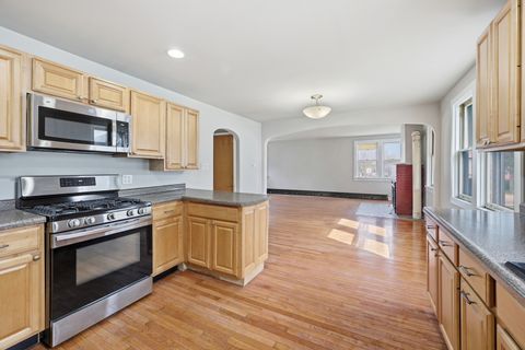 Tiny photo for 1426 N Harrison Street, Algonquin, IL 60102 (MLS # 12622448)