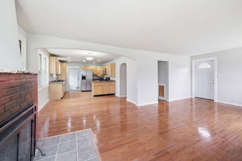 Tiny photo for 1426 N Harrison Street, Algonquin, IL 60102 (MLS # 12622448)