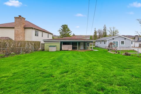 Tiny photo for 1426 N Harrison Street, Algonquin, IL 60102 (MLS # 12622448)