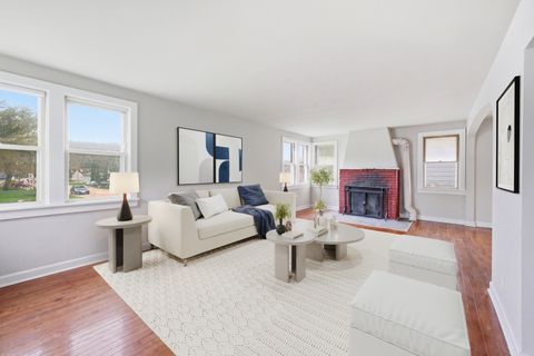 Tiny photo for 1426 N Harrison Street, Algonquin, IL 60102 (MLS # 12622448)