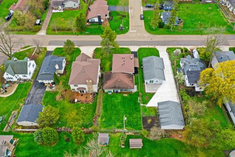 Tiny photo for 1426 N Harrison Street, Algonquin, IL 60102 (MLS # 12622448)