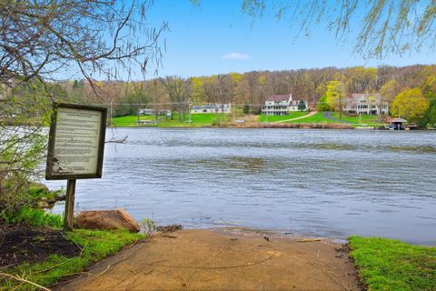 Tiny photo for 1426 N Harrison Street, Algonquin, IL 60102 (MLS # 12622448)