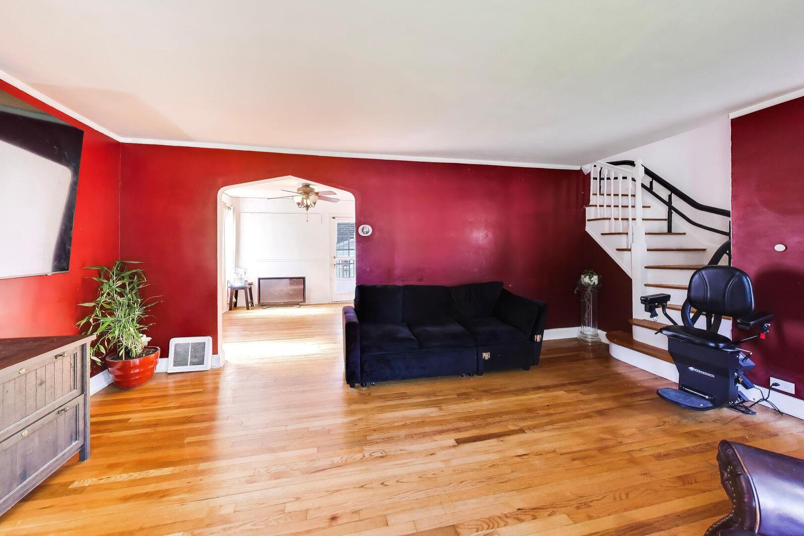 2923 W 97th Street